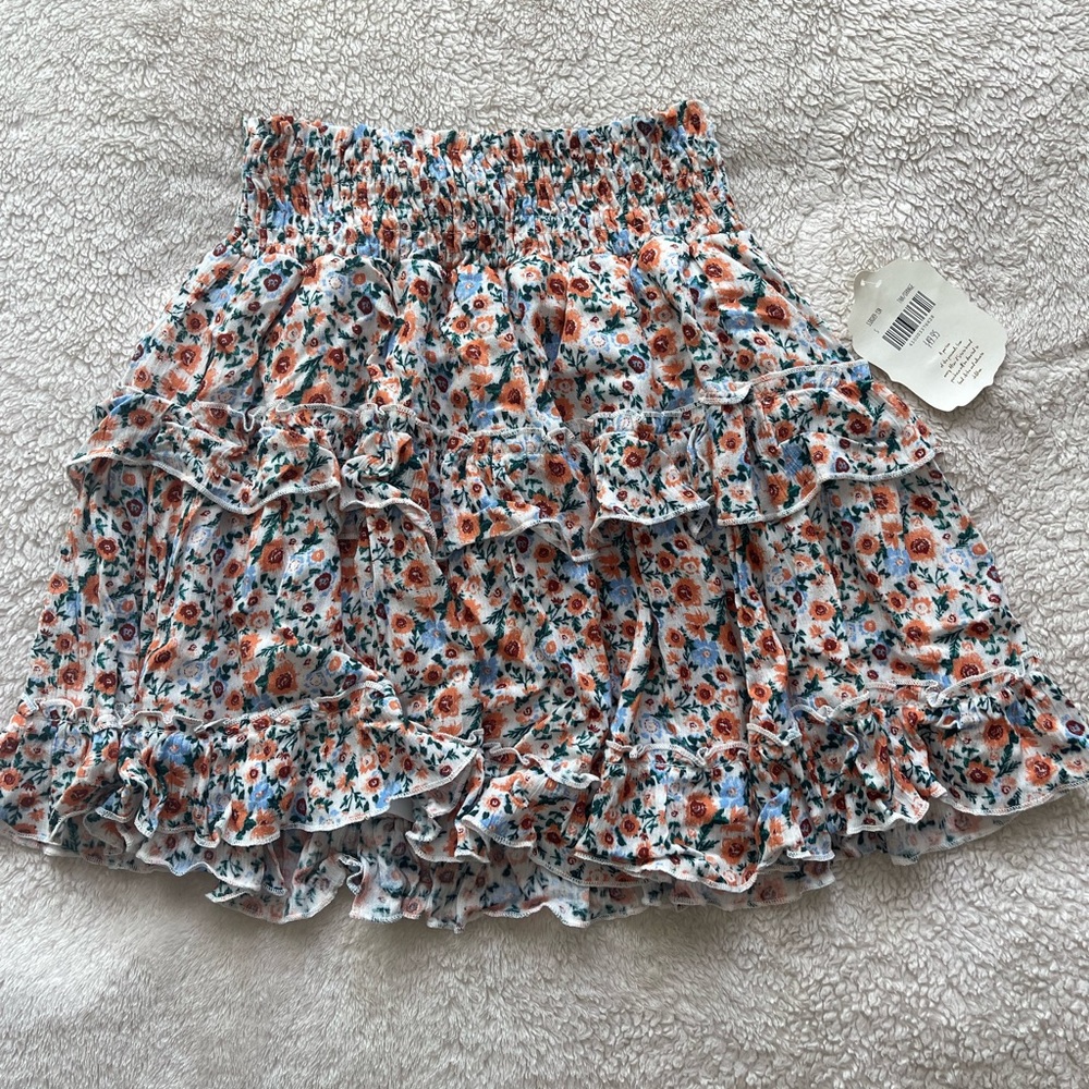 Altar’d state ruffled floral mini skirt new with tags